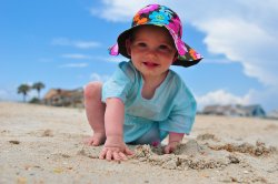 dziecko na plazy